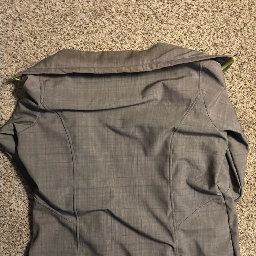 Falls Creek brand fully lined with very soft fur or material. - Picture 7 of 8